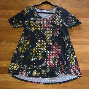 Lularoe Small Perfect Tee